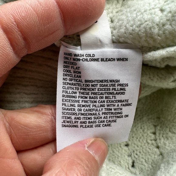 Uniqlo Light Soufflle Yarn Pointelle Crew Neck Long Sleeve Sweater Mint Color XS - Picture 7 of 7